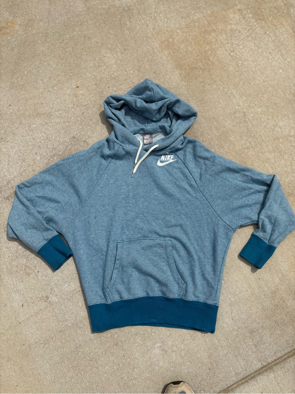 Vintage Nike Men's Blue Hooded Sweatshirt